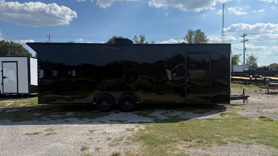 2026 New 8.5x24ft Blackout Enclosed Trailer 10K~Race Interior Finish~13,500 A/C - Image 10